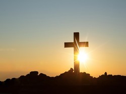 Teks Doa Bapa Kami Katolik dan Protestan Berbagai Bahasa Lengkap Maknanya