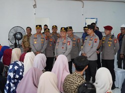 Wakapolri Tinjau Langsung Pembangunan SPPG Polri Polda Jateng