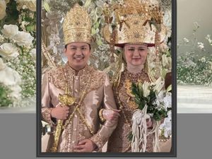 Ate Resmi Menikah dengan Allysa Fatkhia, Maskawin 219 Dolar-25 Gram LM Ate Resmi Menikah dengan Allysa Fatkhia, Maskawin 219 Dolar-25 Gram LM