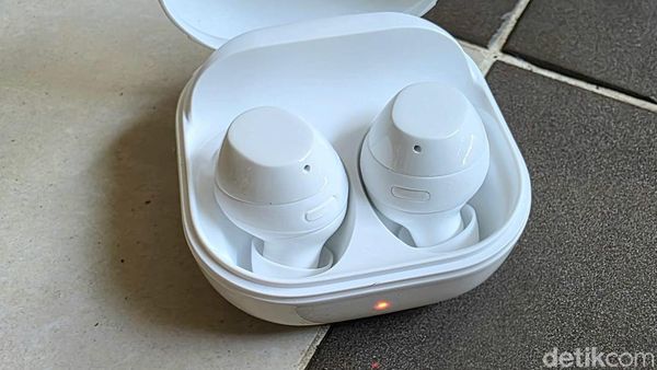 Unboxing Galaxy Buds Core, TWS Murah Samsung