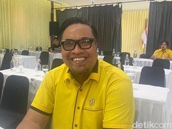 Gus Sombi Kembali Pimpin Golkar Karangasem Lewat Aklamasi