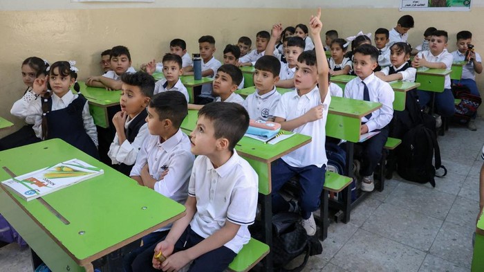 Begini Meriahnya Hari Pertama Sekolah di Baghdad!