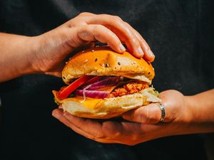 7 Bahaya Makanan Cepat Saji bagi Kesehatan, Kenapa Disebut Junk Food? 7 Bahaya Makanan Cepat Saji bagi Kesehatan, Kenapa Disebut Junk Food?