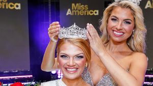 Potret Miss Amerika 2025 Dikritik karena Makeup Cemong, Begini Pembelaannya