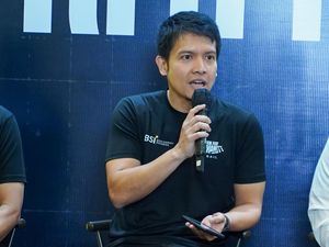 Dimas Seto Konsisten Ajak Lari Sekaligus Misi Solidaritas Dimas Seto Konsisten Ajak Lari Sekaligus Misi Solidaritas