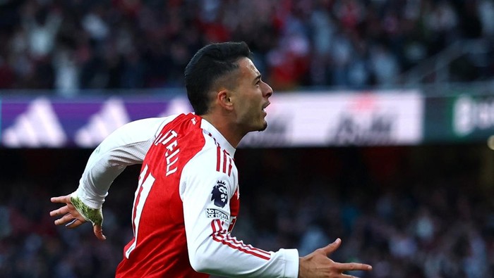 Soccer Football - Premier League - Arsenal v Manchester City - Emirates Stadium, London, Britain - September 21, 2025 Arsenals Gabriel Martinelli celebrates scoring their first goal Action Images via Reuters/Matthew Childs EDITORIAL USE ONLY. NO USE WITH UNAUTHORIZED AUDIO, VIDEO, DATA, FIXTURE LISTS, CLUB/LEAGUE LOGOS OR LIVE SERVICES. ONLINE IN-MATCH USE LIMITED TO 120 IMAGES, NO VIDEO EMULATION. NO USE IN BETTING, GAMES OR SINGLE CLUB/LEAGUE/PLAYER PUBLICATIONS. PLEASE CONTACT YOUR ACCOUNT REPRESENTATIVE FOR FURTHER DETAILS..
