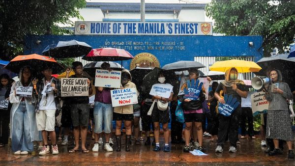 Keluarga Tahanan Demo 21 September Tuntut Pembebasan di Manila