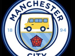 Sampai logo klub Man City pun diubah jadi bus! Foto: dok. Internet/X (Twitter)