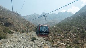 Menikmati Panorama Al-Hada Arab Saudi dari Kereta Gantung