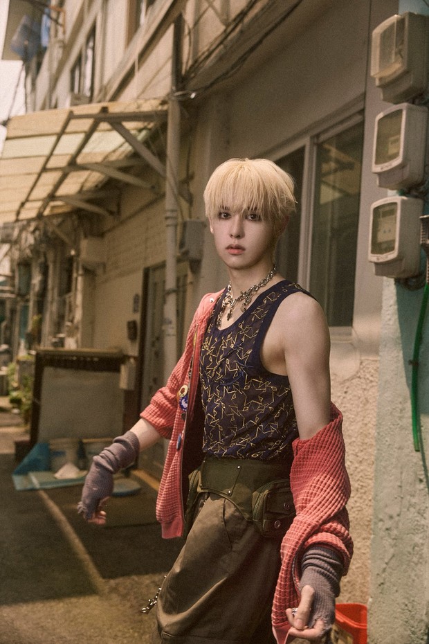 Potret Cru AxMxP/ Foto: x.com/AxMxP_official Cru merupakan member yang pernah tinggal di Washington DC.