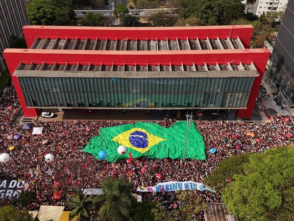 Ribuan Warga Brasil Penuhi Jalan, Serukan Tolak Amnesti Bolsonaro