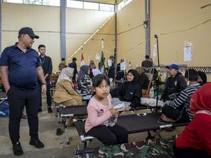 Trauma Siswa KBB Tak Mau Lagi Santap MBG Usai Keracunan Trauma Siswa KBB Tak Mau Lagi Santap MBG Usai Keracunan