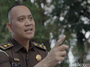 Teguh Lawan Korupsi, Sosok Andri Zulfikar Hadapi Tekanan Massa dan Suap Fantastis Teguh Lawan Korupsi, Sosok Andri Zulfikar Hadapi Tekanan Massa dan Suap Fantastis