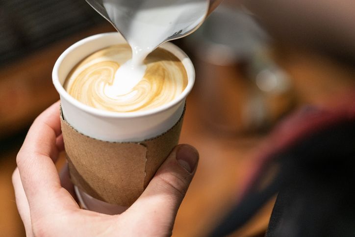 Cara minum kopi setelah makan