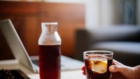 Awas Gula Darah Naik! Begini Cara Minum Kopi yang Aman Awas Gula Darah Naik! Begini Cara Minum Kopi yang Aman