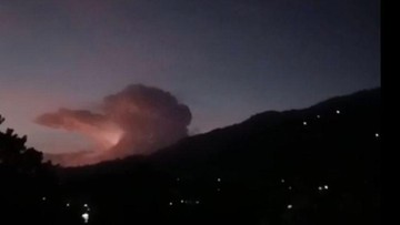 Heboh Kilat di Gunung Guntur dan Papandayan, Ternyata Ini Penyebabnya