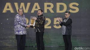 Jaksa Agung Terima Penghargaan Tokoh Progresif Penegakan Hukum dari Transmedia