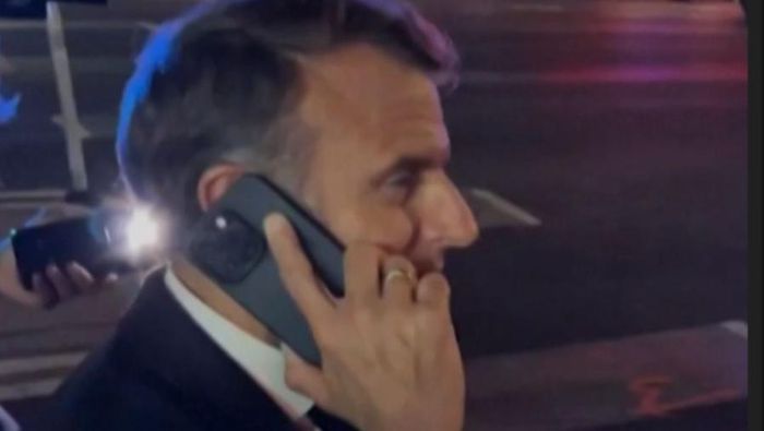 Video Mau Nyeberang Tapi Dilarang, Macron Langsung Telepon Trump