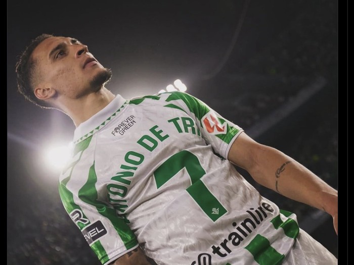 Meme Antony Ballon d'Or 2025