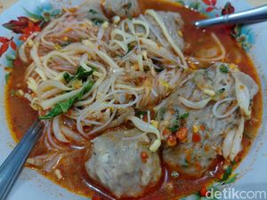 Bikin Ngiler! Racikan Misdaseum Baso Mang Imu Sejak 1970 Bikin Ngiler! Racikan Misdaseum Baso Mang Imu Sejak 1970