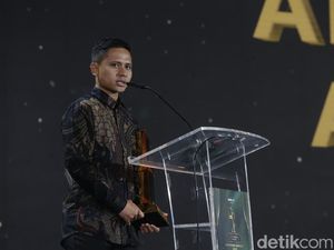 Tekad Rafiqan Peraih Adhyaksa Awards 2025 Jaksa Pengawal Daerah Tertinggal Tekad Rafiqan Peraih Adhyaksa Awards 2025 Jaksa Pengawal Daerah Tertinggal