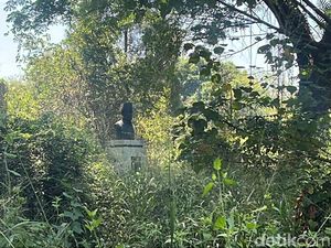 Monumen Mbah Gesang Merana di Kebun Binatang, Keluarga Usul Dipindah