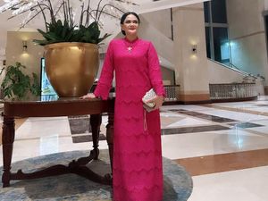 Kisah Shezy Idris yang Kini Jualan Keripik Demi Hidupi Anak Kisah Shezy Idris yang Kini Jualan Keripik Demi Hidupi Anak
