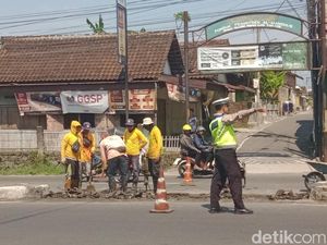 Celah Jalan Tegalgondo Klaten Ditutup Usai Pemotor Tewas Terlindas Truk
