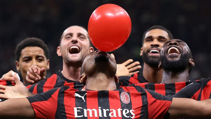 Tendangan Gunting Nkunku Hasilkan Gol Pertamanya di Milan