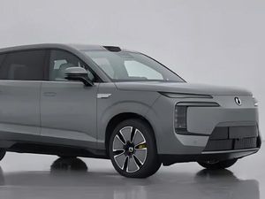 Denza Rilis SUV 6-Seater, Harga Mulai Rp 800 Jutaan Denza Rilis SUV 6-Seater, Harga Mulai Rp 800 Jutaan