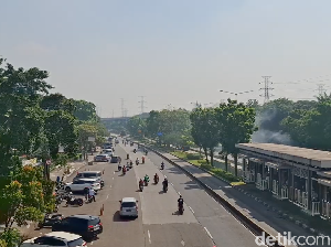 Video Satpol PP Minta PKL Tertib Biar Jalan di Cawang Nggak Semrawut