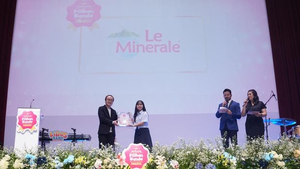 Le Minerale Pilihan Bunda