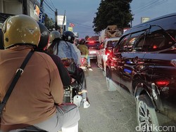 Macet Parah hingga 5 Km di Jalur Denpasar-Gilimanuk Malam Ini