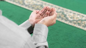 Bacaan Niat Puasa 1, 2, dan 3 Rajab Lengkap Tulisan Arab-Latin