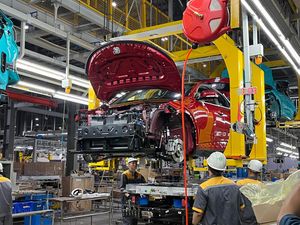 Intip Pabrik VinFast di Vietnam: Produksi Mobil-Motor, hingga Bus Listrik