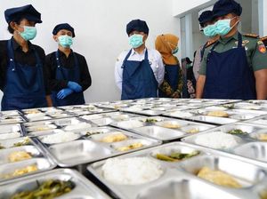 Dinkes Sumsel Sebut Belum Semua SPPG di Sumsel Miliki Penjamah Makanan Dinkes Sumsel Sebut Belum Semua SPPG di Sumsel Miliki Penjamah Makanan