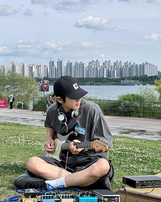 Pose foto sendiri mainkan peran/Foto: Instagram @real__pcy