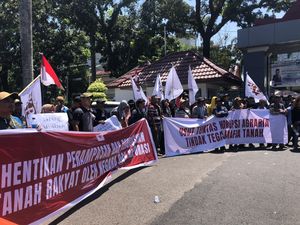 Ratusan Petani di Sumsel Minta Pemda Bantu Selesaikan Konflik Agraria Ratusan Petani di Sumsel Minta Pemda Bantu Selesaikan Konflik Agraria