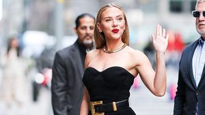 5 Gaya Scarlett Johansson Pamer Body Goals, Berbalut Gaun Ketat Balmain