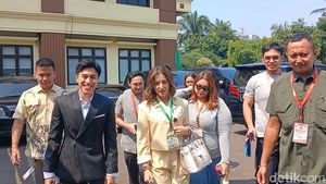Tasya Farasya Tampil Flawless Hadiri Sidang Perdana Cerai
