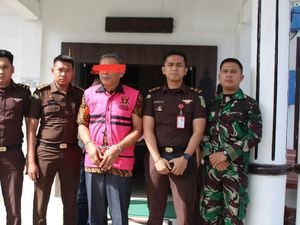 Eks Kadispar Nias Utara Ditahan soal Kasus Korupsi Rp 919 Juta Eks Kadispar Nias Utara Ditahan soal Kasus Korupsi Rp 919 Juta