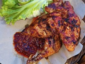 5 Ayam Bakar Kalasan Paling Enak di Jakarta yang Bumbunya Meresap 5 Ayam Bakar Kalasan Paling Enak di Jakarta yang Bumbunya Meresap