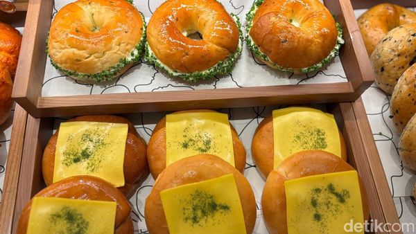 Wajib Coba! 27 Varian Bagel Unik ada di Mall Central Park