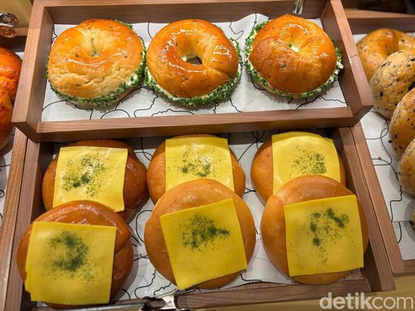Wajib Coba! 27 Varian Bagel Unik ada di Mall Central Park