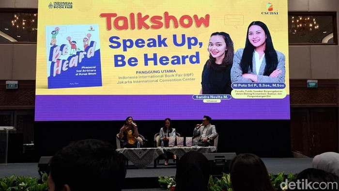 Bikin Tenang! 3 Jurus Jitu Atasi Grogi Saat Presentasi di Kelas