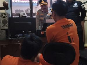 Warga Gagalkan Aksi Duo Maling Curi Motor di Bogor, Pelaku Ditangkap Warga Gagalkan Aksi Duo Maling Curi Motor di Bogor, Pelaku Ditangkap