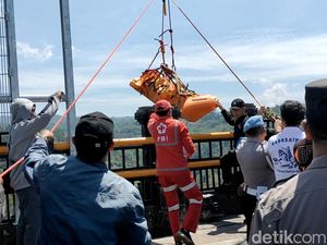 Bunuh Diri di Jembatan Bangkung hingga Jasad Bule Australia Tanpa Jantung Bunuh Diri di Jembatan Bangkung hingga Jasad Bule Australia Tanpa Jantung