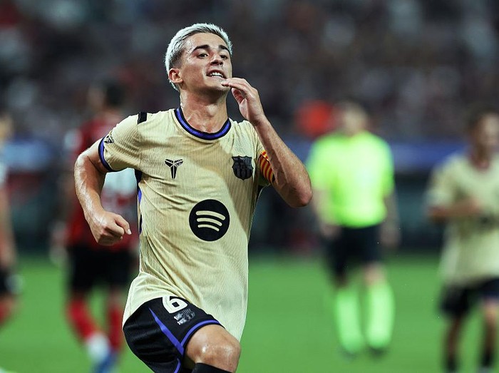 SEOUL, SOUTH KOREA - JULY 31: Gavi of FC Barcelona celebrates scoring his side’s sixth goal during the pre-season friendly between FC Seoul and FC Barcelona at Seoul World Cup Stadium  on July 31, 2025 in Seoul, South Korea. (Photo by Han Myung-Gu/Getty Images)