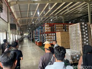 Cirebon Catat Pertumbuhan Industri Alas Kaki Cirebon Catat Pertumbuhan Industri Alas Kaki
