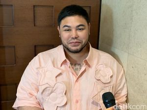 Ivan Gunawan Gelar Fashion Show Spesial untuk Survivor Kanker Ivan Gunawan Gelar Fashion Show Spesial untuk Survivor Kanker